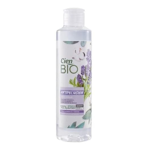 Agua micelar antipolución