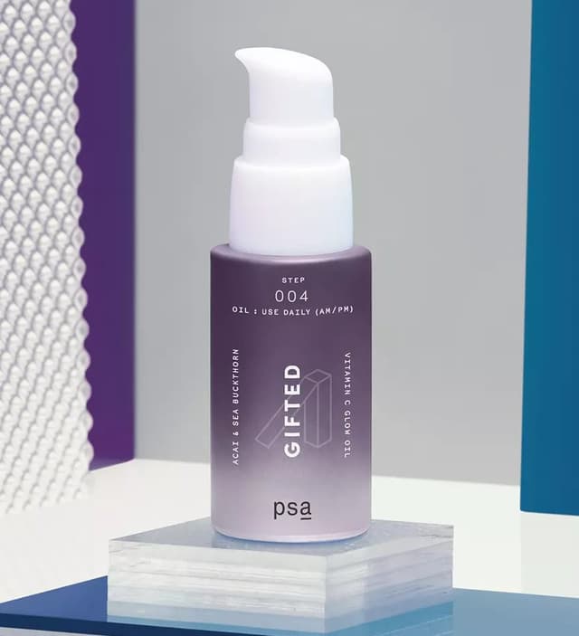 Gifted: Acai & Sea Buckthorn Vitamin C Glow Oil