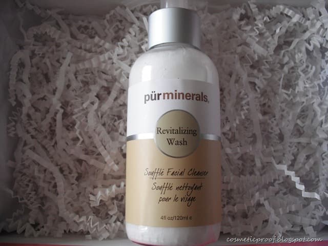 Revitalizing Wash Souffle Facial Cleanser