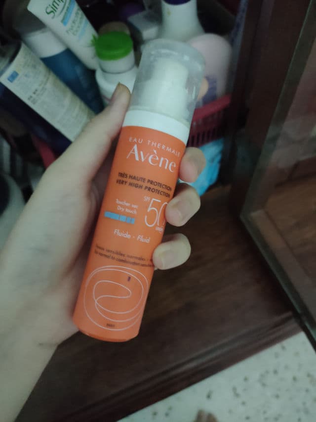 Avene Very High Protection Fluid Fragrance-Free SPF 50+ review photo by 0931gel