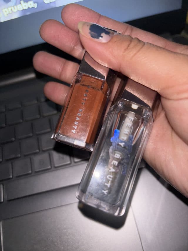 Fenty Beauty Gloss Bomb Cream Color Drip Lip Cream - Fenty Glow review photo by sofiaXCX12