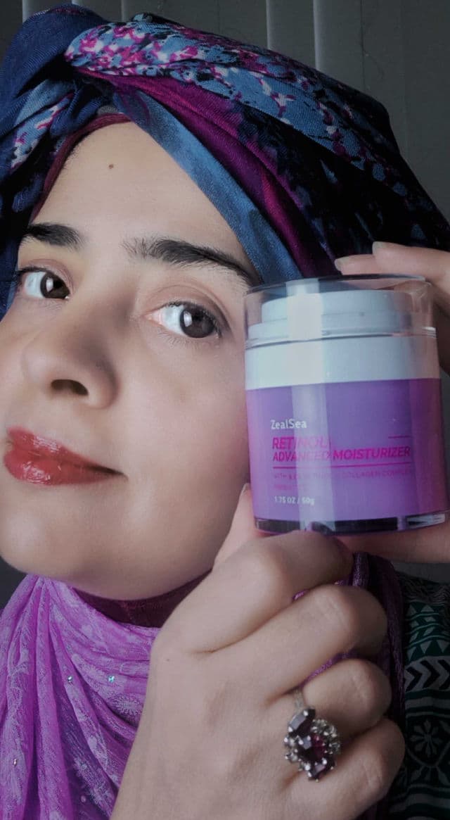 ZealSea Advanced Retinol Moisturizer review photo by ghazalabeautystyle