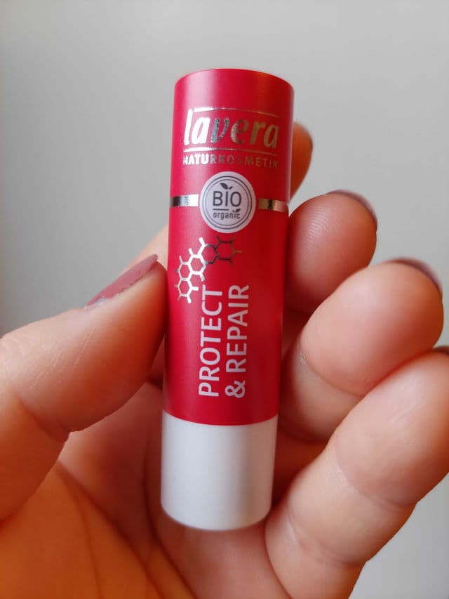 Lavera Naturkosmetik Protect & Repair Lip Balm review photo by hydrationplease