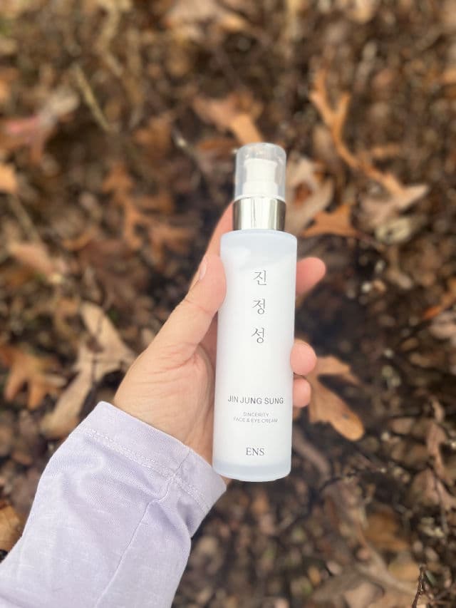 ENS Jin Jung Sung Sincerity Face & Eye Cream review photo by EyeNez