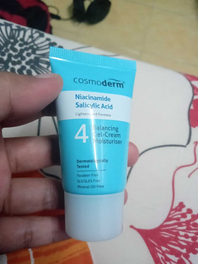 Cosmoderm Niacinamide Balancing Gel-Cream Moisturizer review photo by mirmi