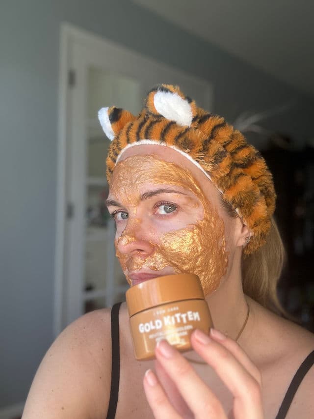 I Dew Care Gold Kitten Revitalizing Peel-off Mask review photo by nelysworld