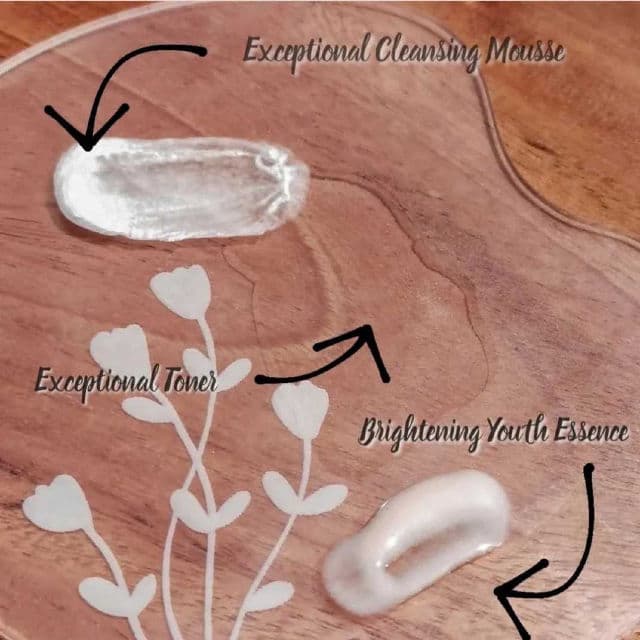 YVES ROCHER White Botanical Exceptional Cleansing Mousse review photo by HilalAfandi