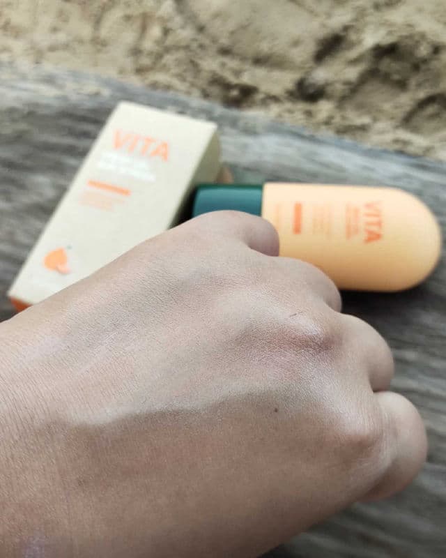 The Yeon Vita Fresh Gel Sun Screen SPF50+/PA+++ review photo by mazeltam