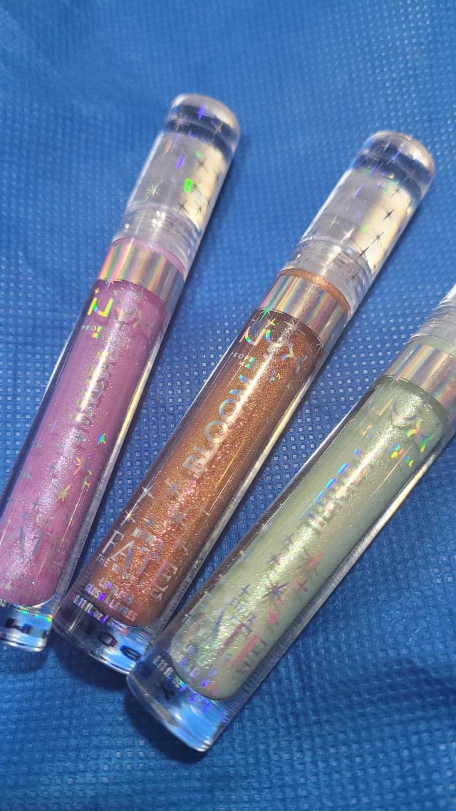 Nyx Cosmetics Praline review photo by saracristina