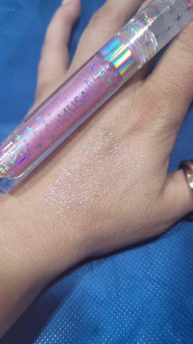 Nyx Cosmetics Praline review photo by saracristina
