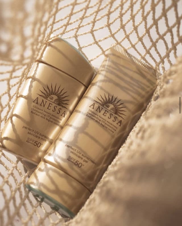Anessa Perfect UV Sunscreen Skincare Gel SPF 50+ PA++++  review photo by larasnugh