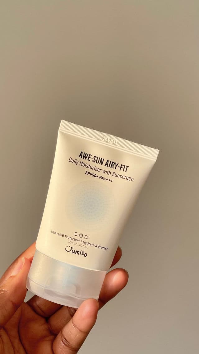 Jumiso Awe-Sun Airy-Fit Daily Moisturizer with Sunscreen SPF 50+ PA++++ review photo by skincarebiased