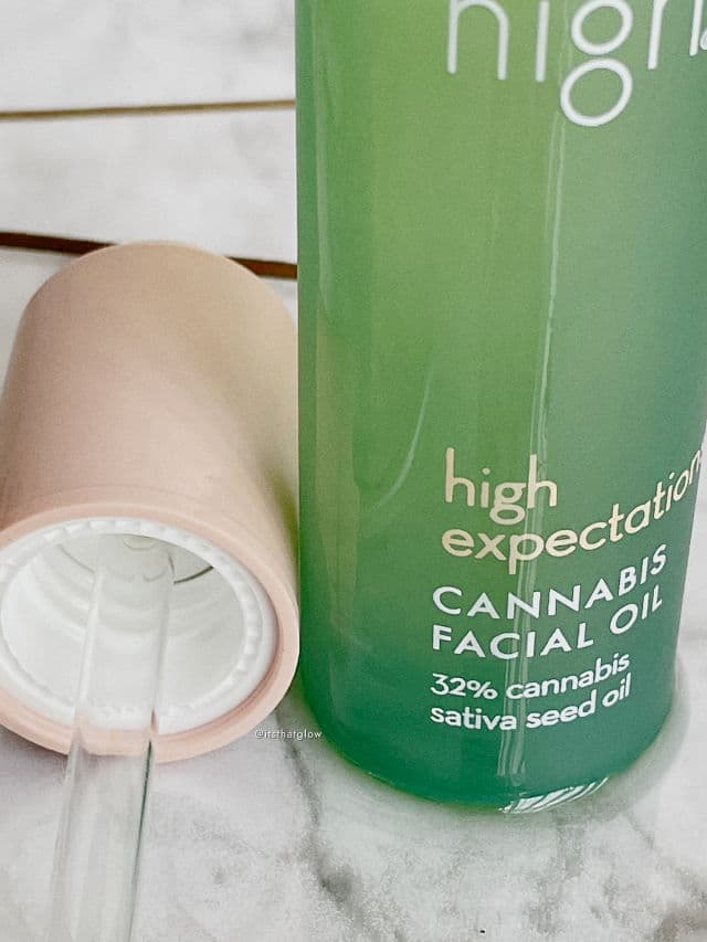 high High Expectations Cannabis Facial Oil review photo by glossoria