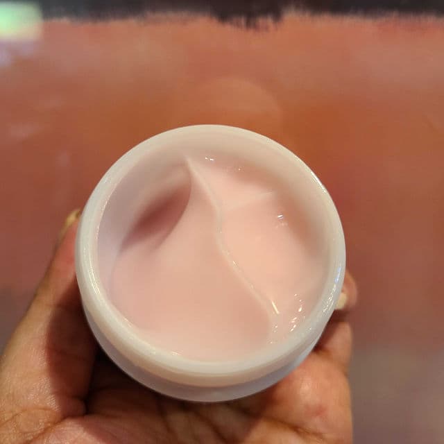 By WISHTREND Acid-Duo Hibiscus 63 Cream review photo by somialoves