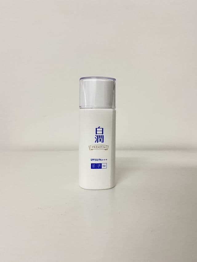 Hada Labo Premium Whitening UV (Moist) Sunscreen SPF 50 PA+++ review photo by helloskincarejunkie