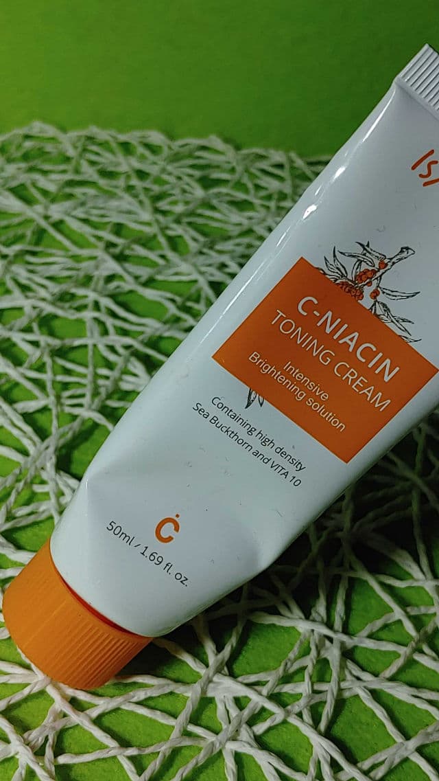 ISNTREE C-Niacin Toning Cream review photo by Pasion4kpop