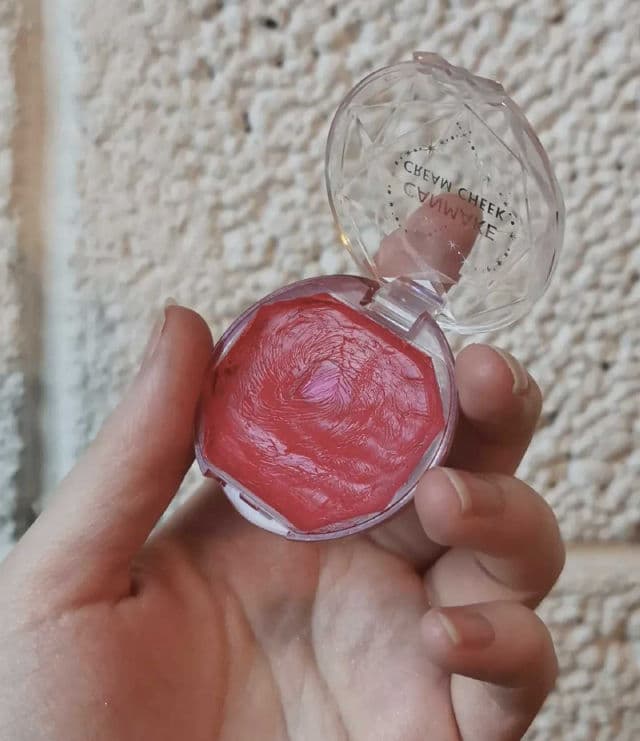 CANMAKE Cream Cheek review photo by Sillypans