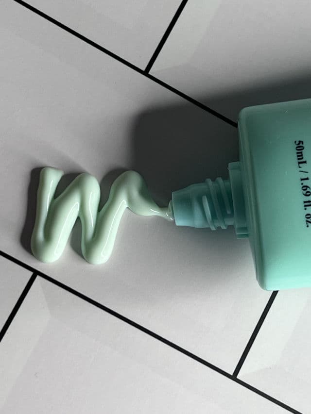 BENTON Air Fit UV Defense Sun Cream SPF 50+ PA++++ review photo by MarikoKLove