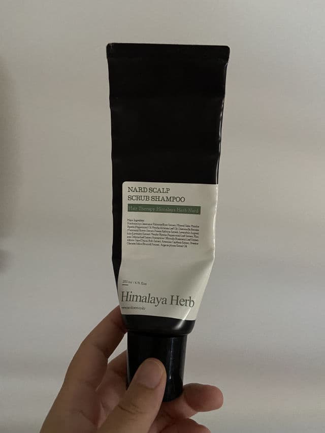 NARD Scalp Scrub Shampoo review photo by CollectionSensations