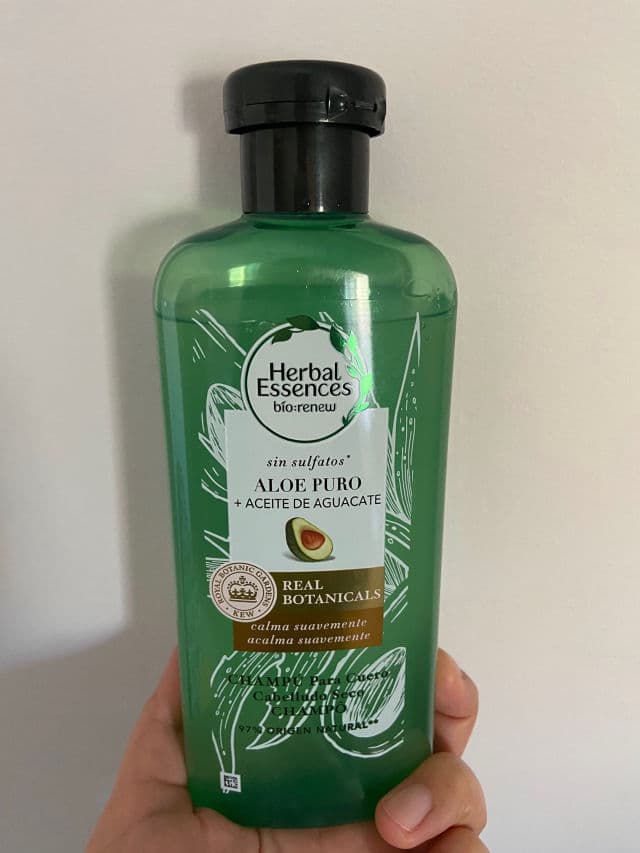 Herbal Essences Sulphate-free Potent Aloe & Avocado Oil Shampoo review photo by carolesleo