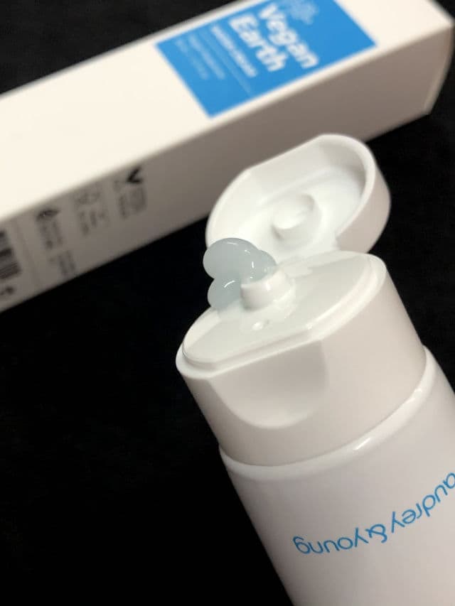 Audrey & Young Hi Vegan Earth Water Cream review photo by skincarewithyq