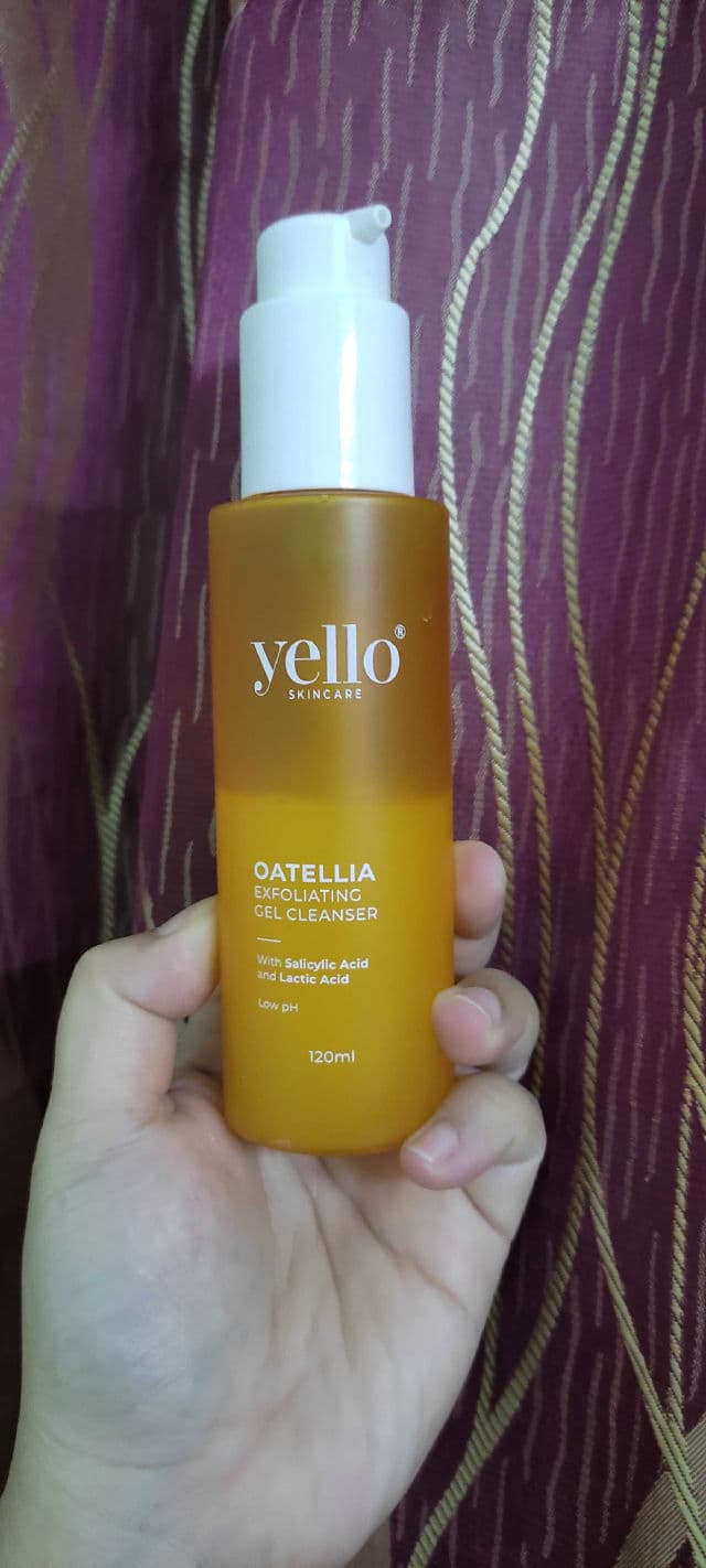 Yello Skincare Oatellia Exfoliating Gel Cleanser review photo by Jamalia