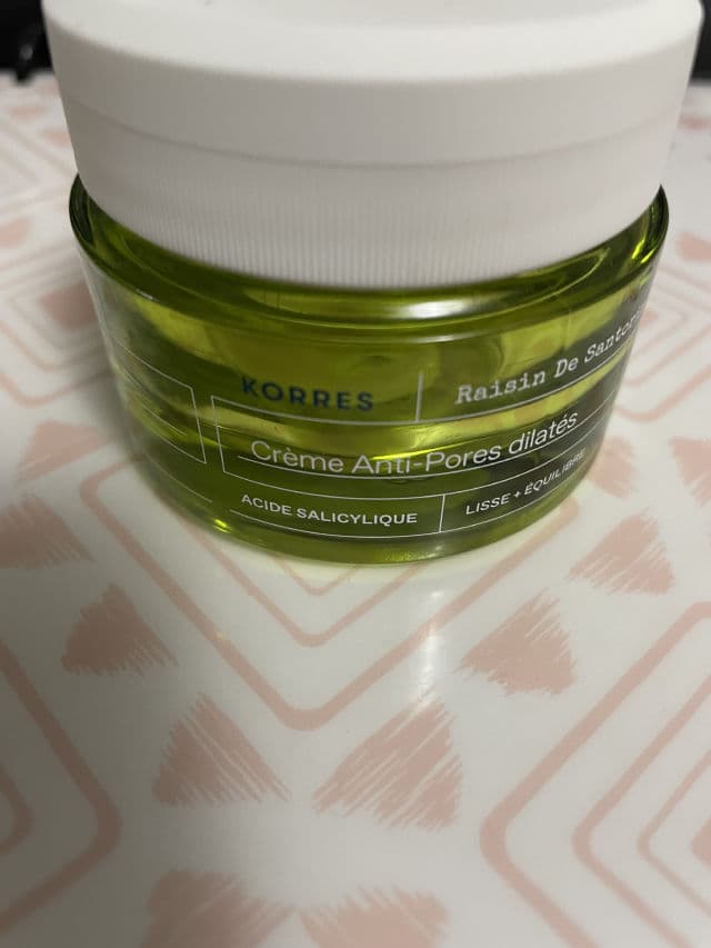 Korres Santorini Grape Poreless Skin Cream  review photo by Pickyplans