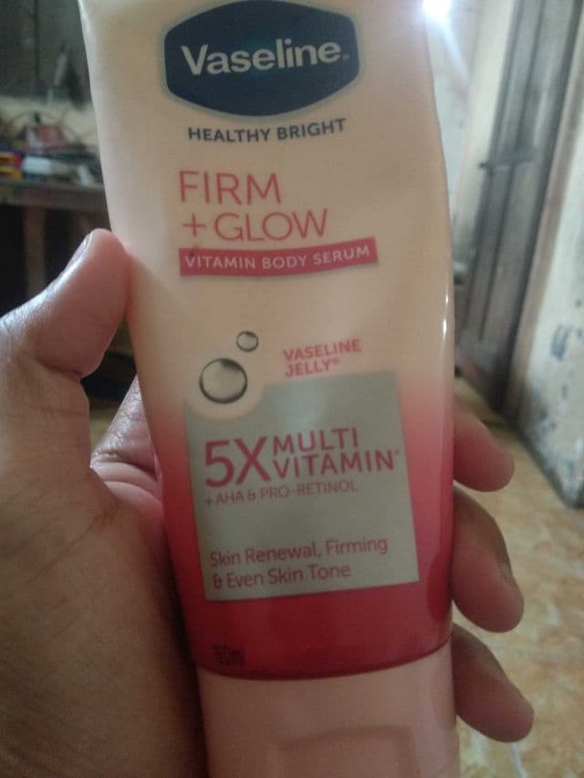 Vaseline Healthy Bright Vitamin Body Serum Firm Glow review photo by eltabita