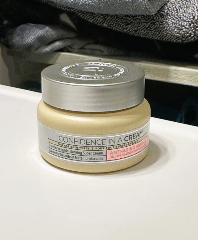 Confidence In A Cream Anti-Aging Moisturizer product review