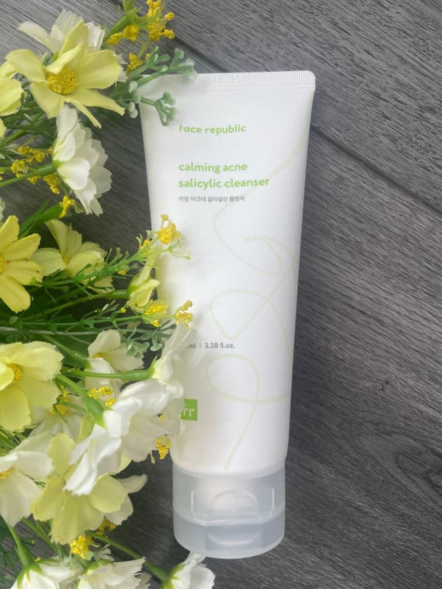Face Republic Calming Acne Salicylic Cleanser review photo by Skincareandfood