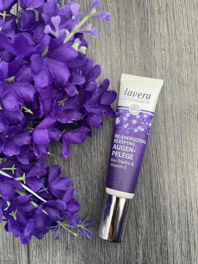 Lavera Naturkosmetik Re-Energizing Sleeping Eye Cream review photo by Skincareandfood