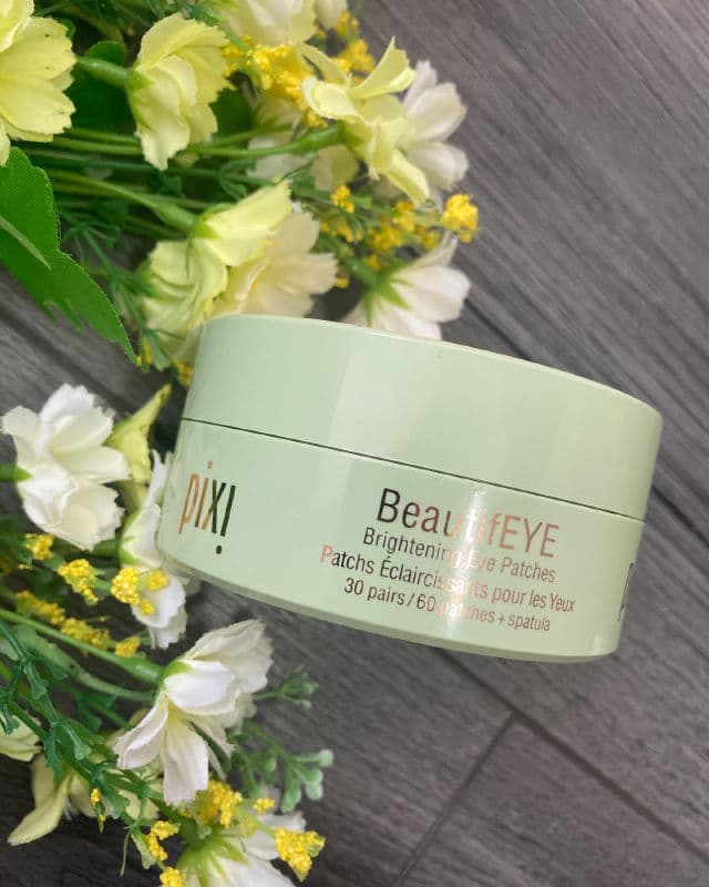 Pixi BeautifEYE review photo by Skincareandfood