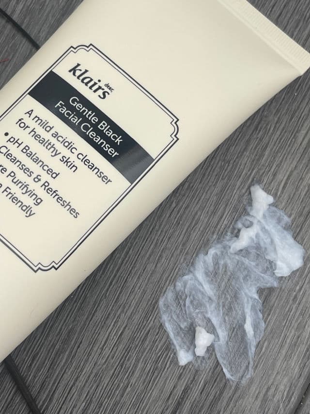 Dear, Klairs Gentle Black Facial Cleanser review photo by Skincareandfood