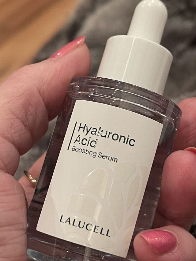 Lalucell Hyaluronic Acid Boosting Serum review photo by Mannika