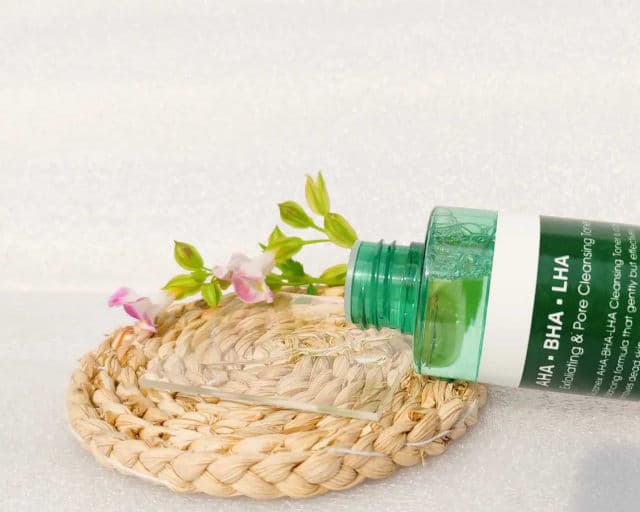 Glutanex AHA BHA LHA Toner review photo by Ichie0613