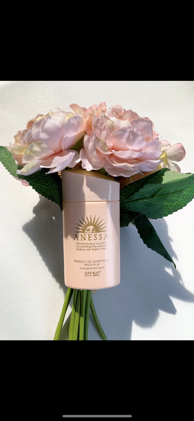 Anessa Perfect UV Sunscreen Mild Milk for Sensitive Skin SPF 50+ PA++++ review photo by Haussekinker