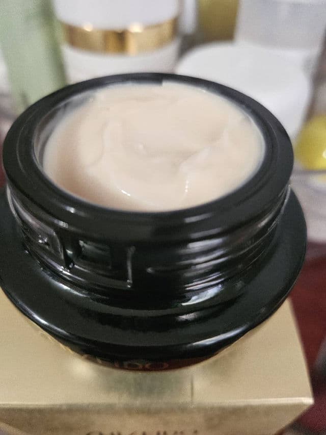 Shiseido Future Solution LX Total Regenerating Cream Night review photo by Milian