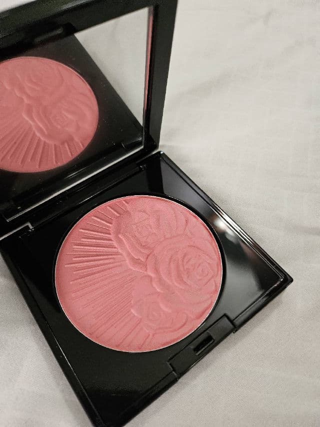 Pat McGrath Labs Venusian Sunrise review photo by Milian