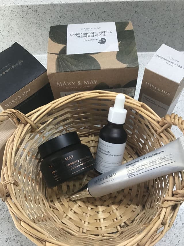 Mary&May Niacinamide + Chaenomeles Sinensis Serum review photo by remedyforbeauty