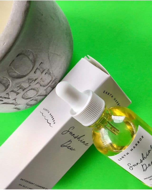 Earth Harbor Naturals Sunshine Dew Antioxidant Cleansing Oil review photo by remedyforbeauty