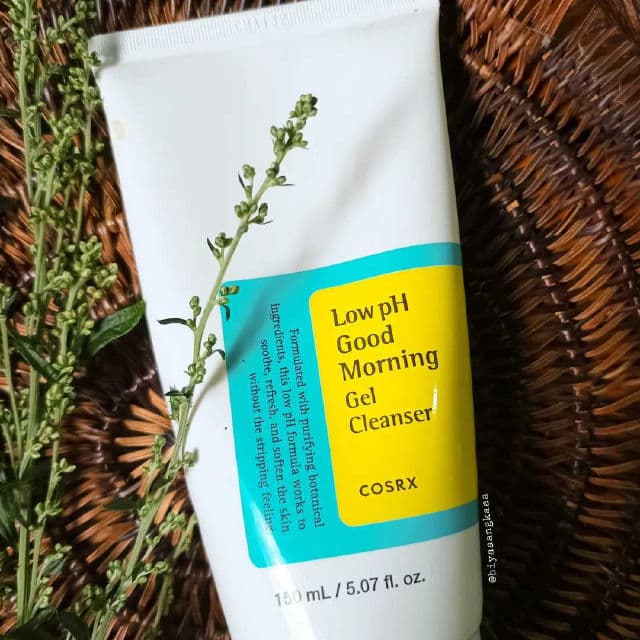 COSRX Low pH Good Morning Gel Cleanser review photo by Biyangkaaa