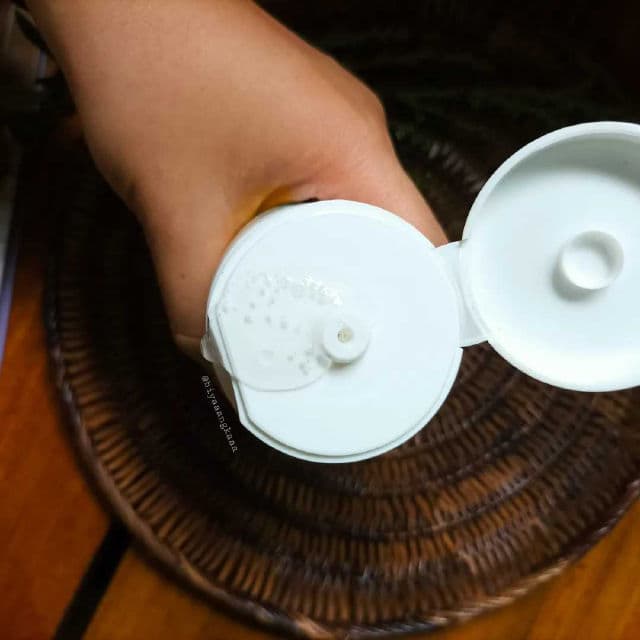 COSRX Low pH Good Morning Gel Cleanser review photo by Biyangkaaa