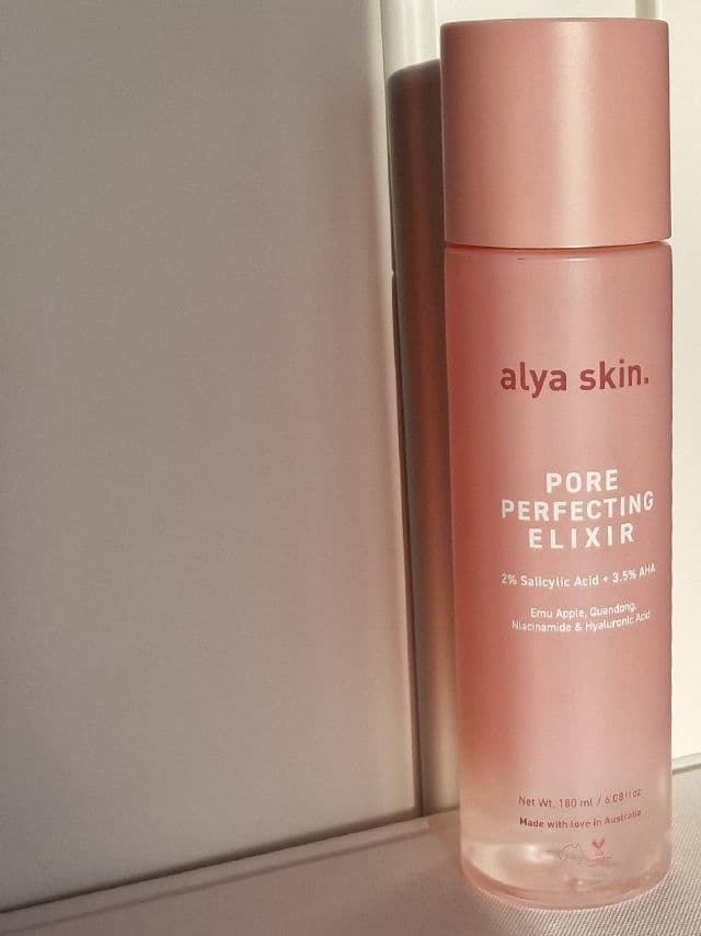 Alya Skin Pore Perfecting Elixir review photo by Chrisxoxoxo