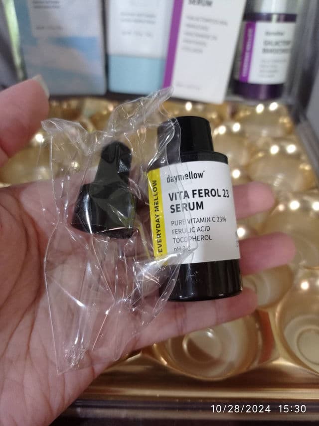 DAYMELLOW Vita Ferol 23 Serum review photo by jann2828
