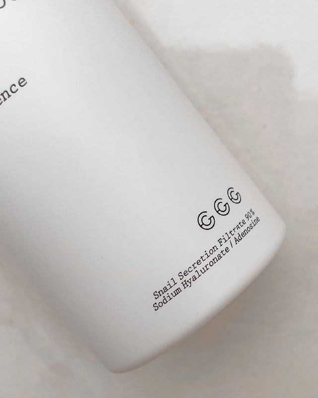 Jumiso Snail EX Ultimate Boost Facial Essence review photo by KendraChin