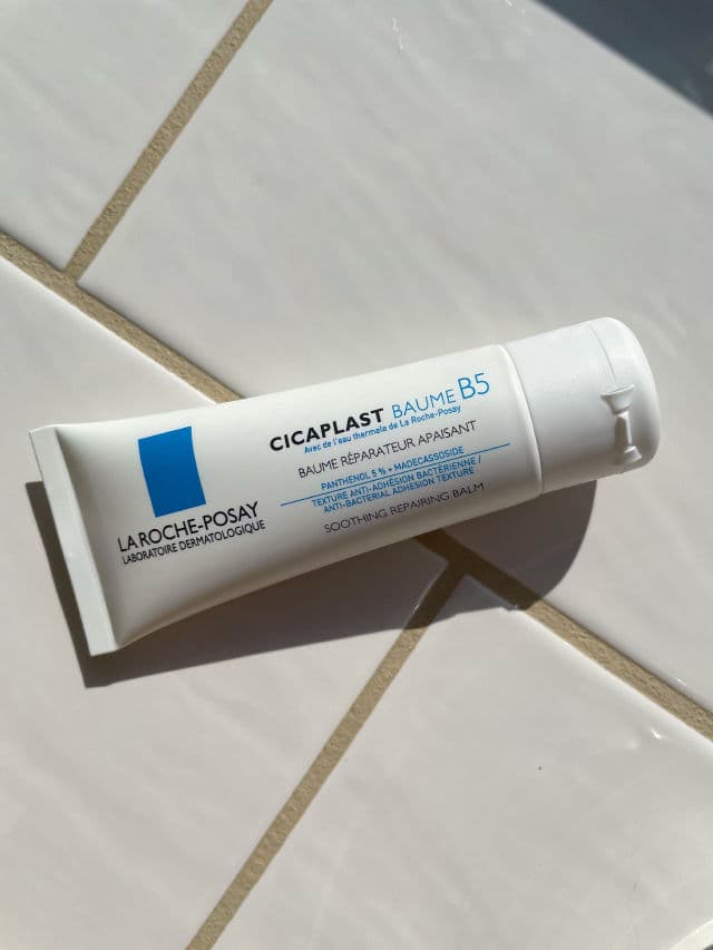 La Roche-Posay Cicaplast Baume B5 Soothing Repairing Balm review photo by perfectlyimperfect
