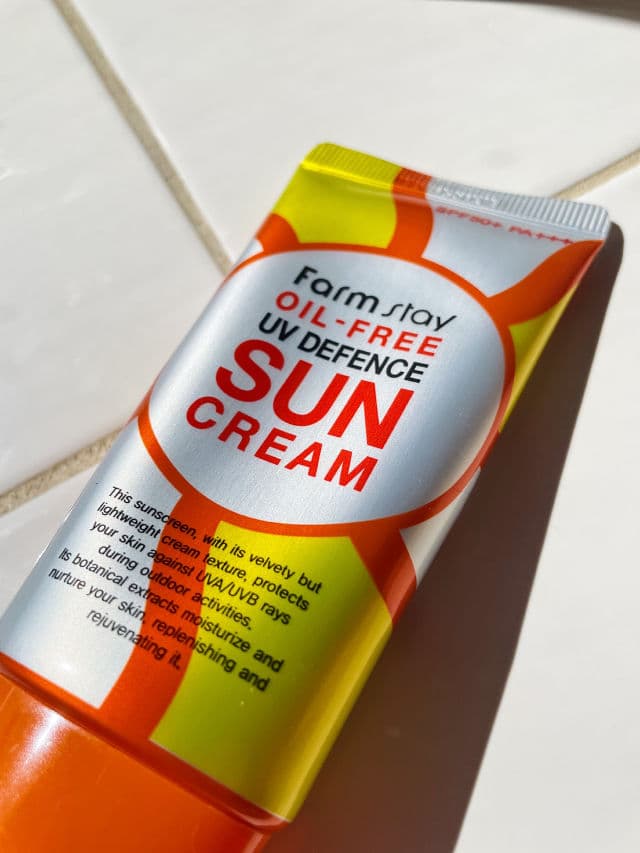 Farmstay Oil-Free UV Defence Sun Cream SPF50+ PA+++ review photo by perfectlyimperfect