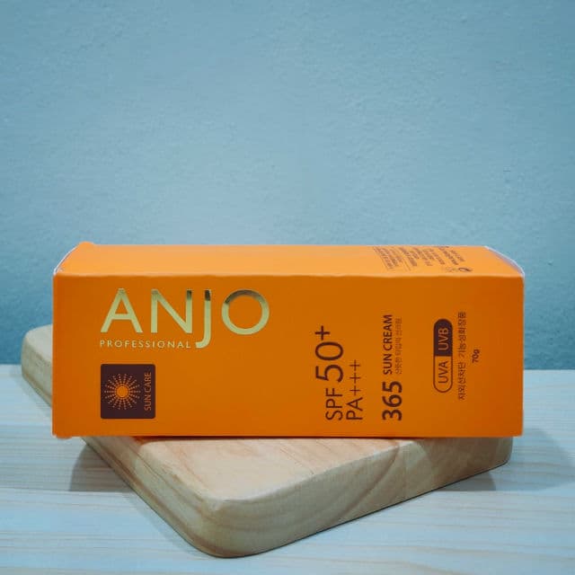 ANJO Professional 365 Sun Cream SPF50+ PA+++ review photo by danielwonderland