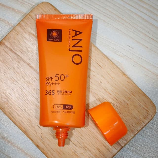 ANJO Professional 365 Sun Cream SPF50+ PA+++ review photo by danielwonderland