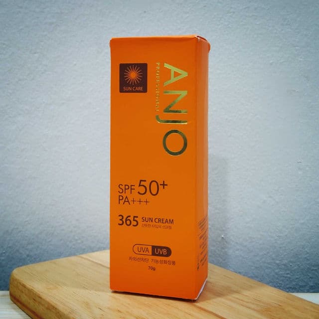 ANJO Professional 365 Sun Cream SPF50+ PA+++ review photo by danielwonderland